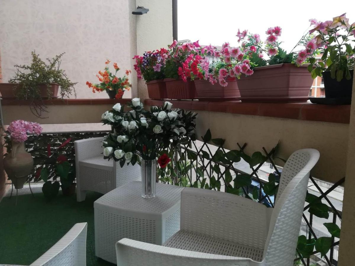 Domus Aurea Bed & Breakfast Oristano Exterior photo